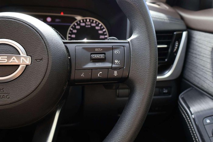 2024 Nissan X-TRAIL ST