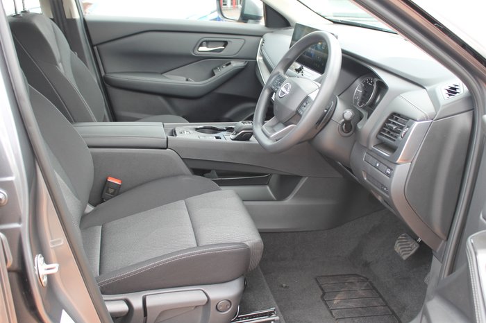 2025 Nissan X-TRAIL ST