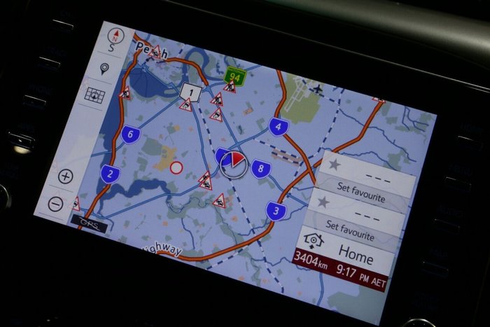 2023 Toyota Hilux SR5