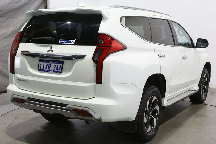 2025 Mitsubishi Pajero Sport GLS