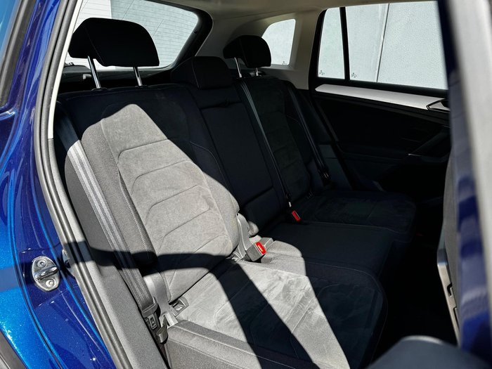 2017 Volkswagen Tiguan 132TSI Adventure 5N MY18 Four Wheel Drive Atlantic Blue