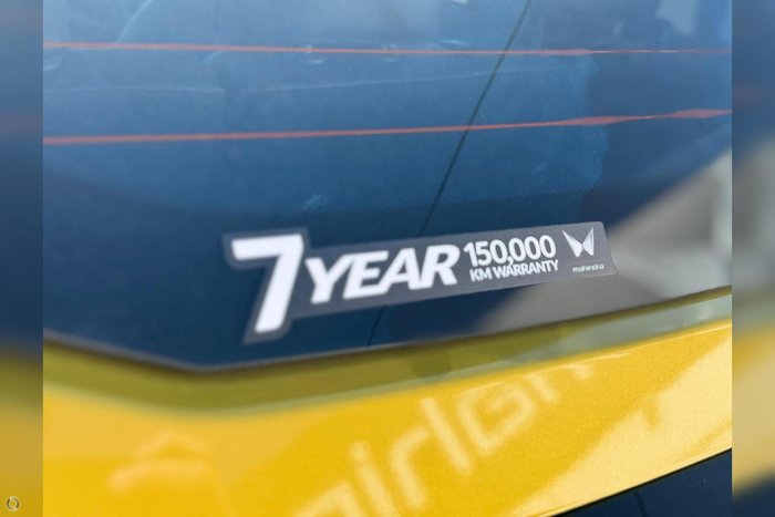 2025 Mahindra XUV3XO AX7L