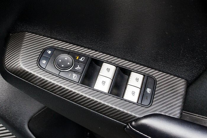 2021 Mitsubishi Outlander LS