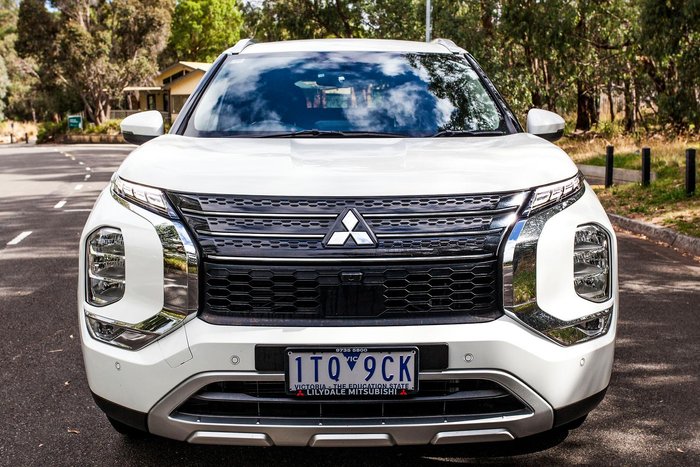 2021 Mitsubishi Outlander LS