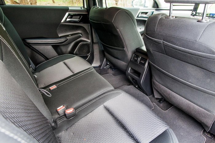 2021 Mitsubishi Outlander LS