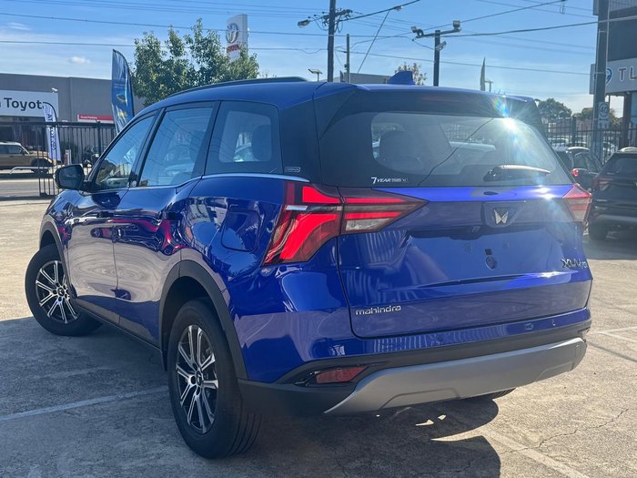 2025 Mahindra XUV700 AX7L