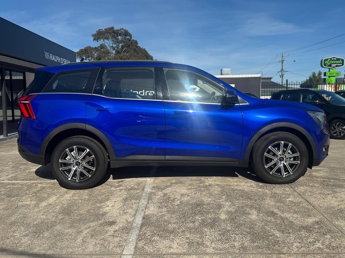 2025 Mahindra XUV700 AX7L