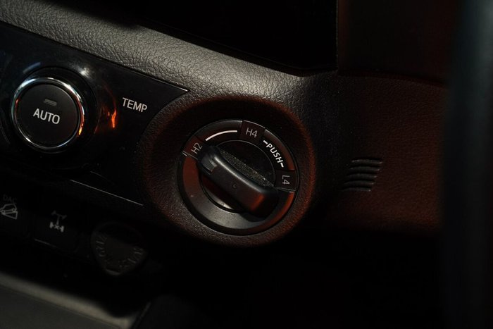 2019 Toyota Hilux Rogue