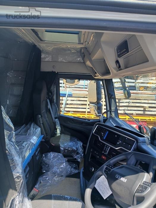 2024 Iveco S-Way AS230