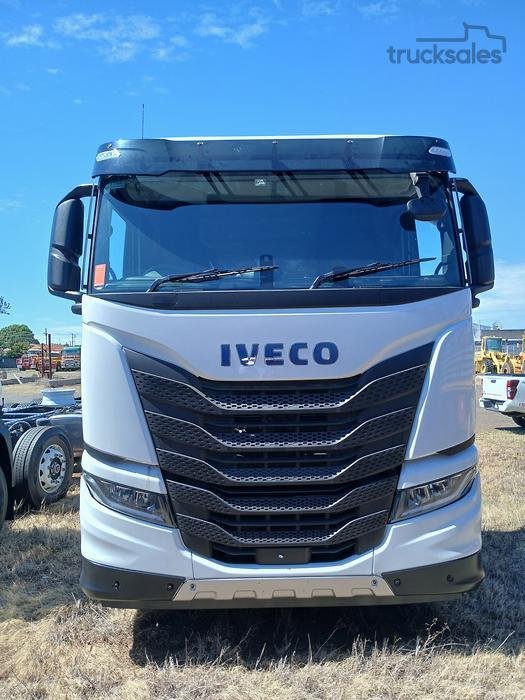 2024 Iveco S-Way AS230