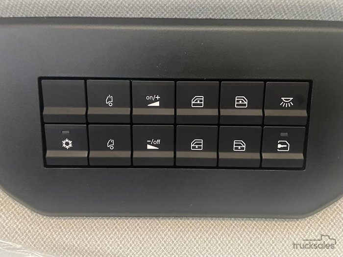 2024 Iveco S-Way AS700