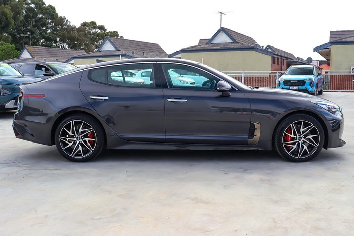 2023 Kia Stinger 330S