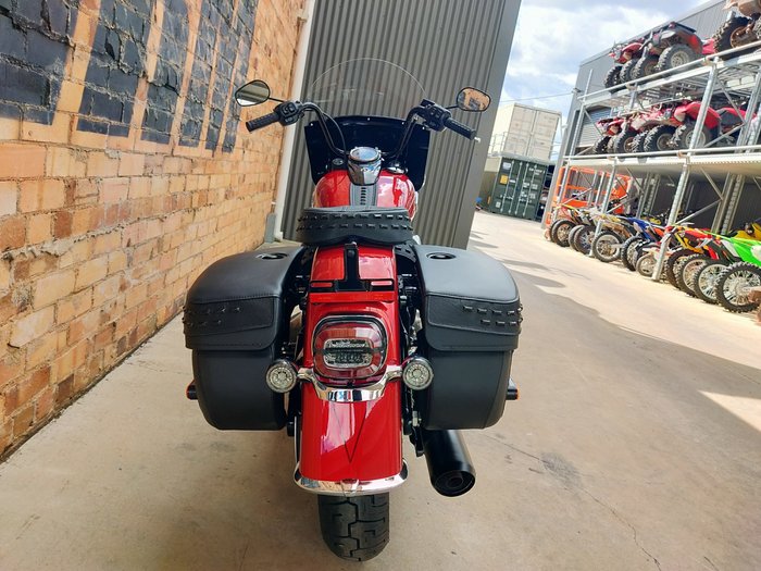 2026 HARLEY-DAVIDSON HERITAGE CLASSIC 117 (FLHC) ROAD BRILLIANT RED