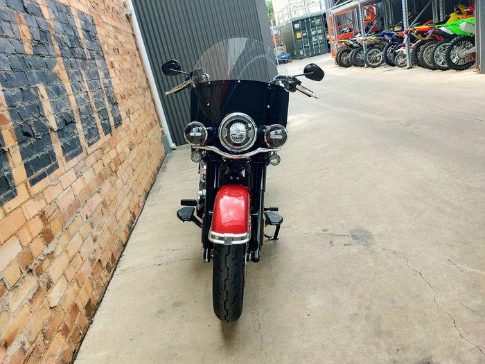 2026 HARLEY-DAVIDSON HERITAGE CLASSIC 117 (FLHC) ROAD BRILLIANT RED