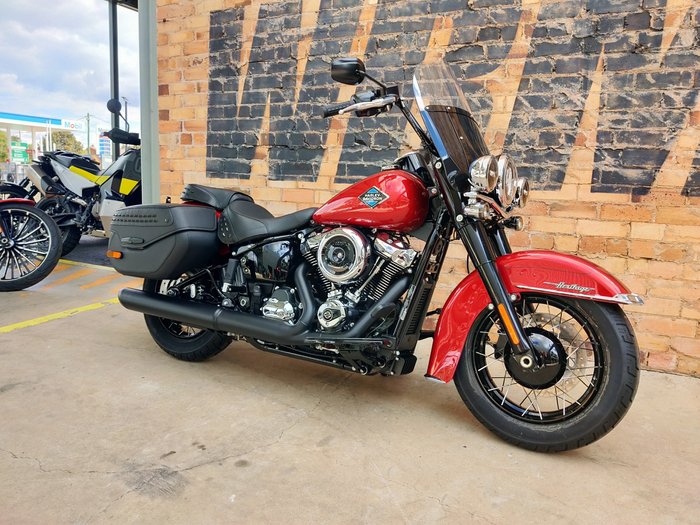 2026 HARLEY-DAVIDSON HERITAGE CLASSIC 117 (FLHC) ROAD BRILLIANT RED