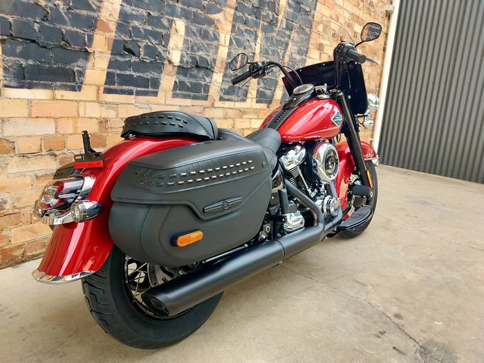 2026 HARLEY-DAVIDSON HERITAGE CLASSIC 117 (FLHC) ROAD BRILLIANT RED