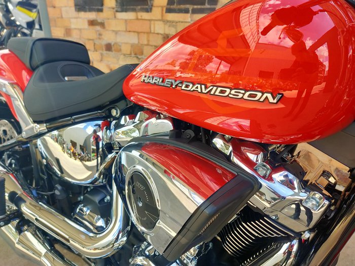 2026 HARLEY-DAVIDSON BREAKOUT 117 (FXBR) ROAD BLOOD ORANGE