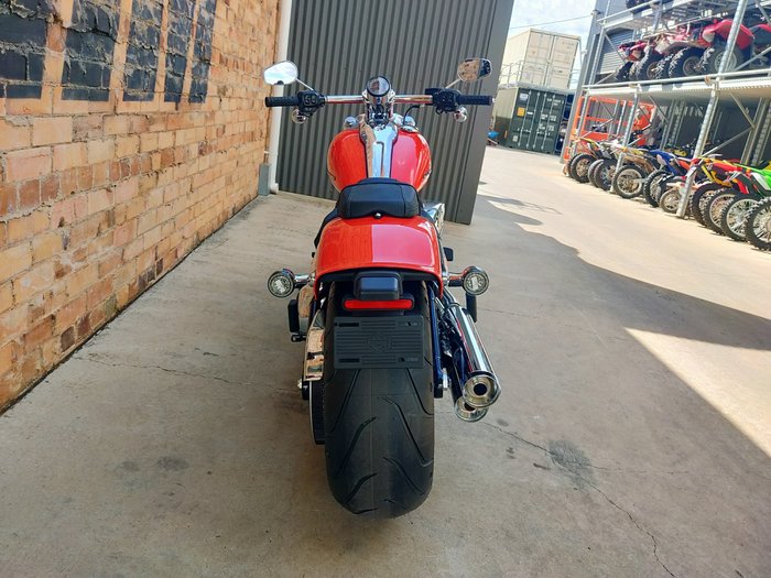 2026 HARLEY-DAVIDSON BREAKOUT 117 (FXBR) ROAD BLOOD ORANGE