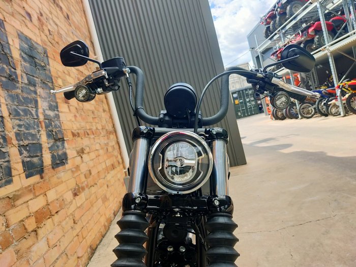 2026 HARLEY-DAVIDSON STREET BOB 117 (FXBB) ROAD DARK BILLARD GREY