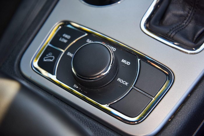 2019 Jeep Grand Cherokee Night Eagle