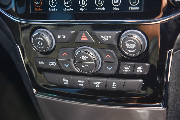 2019 Jeep Grand Cherokee Night Eagle