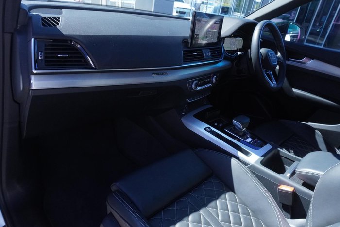 2023 Audi Q5 45 TFSI S line