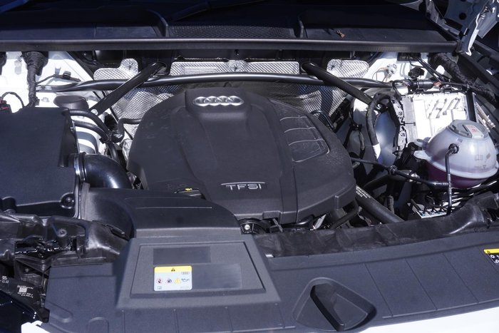 2023 Audi Q5 45 TFSI S line