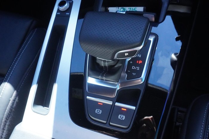 2023 Audi Q5 45 TFSI S line