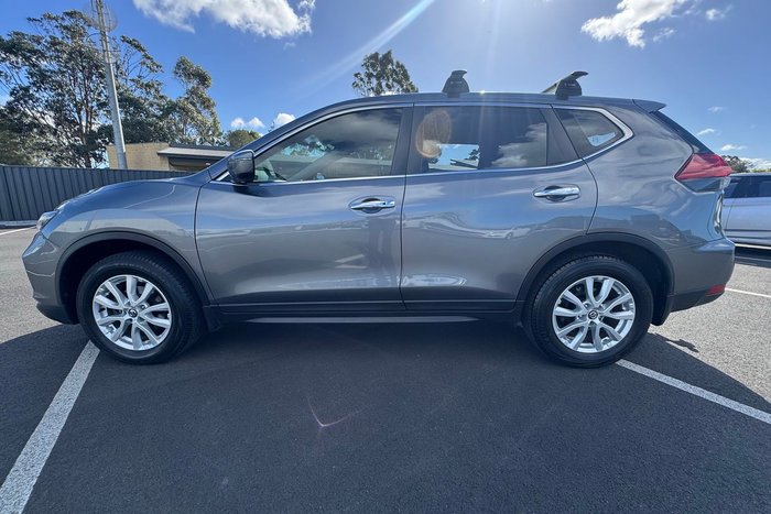 2022 Nissan X-TRAIL ST