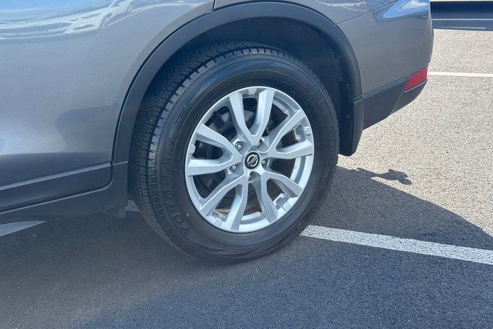 2022 Nissan X-TRAIL ST