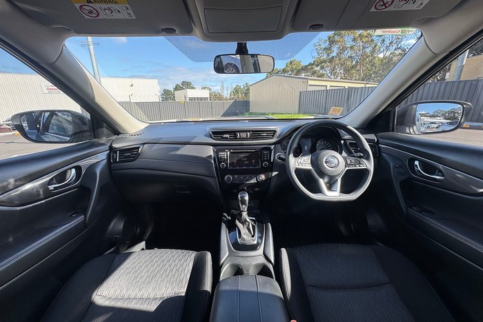 2022 Nissan X-TRAIL ST