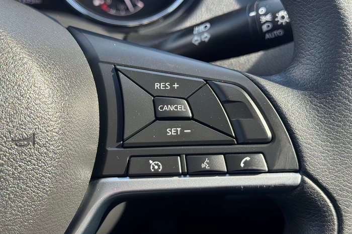 2022 Nissan X-TRAIL ST