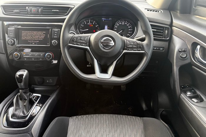 2022 Nissan X-TRAIL ST
