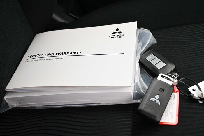 2025 Mitsubishi Pajero Sport GLX