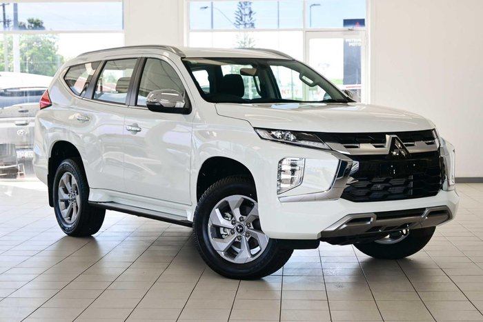2025 Mitsubishi Pajero Sport GLX