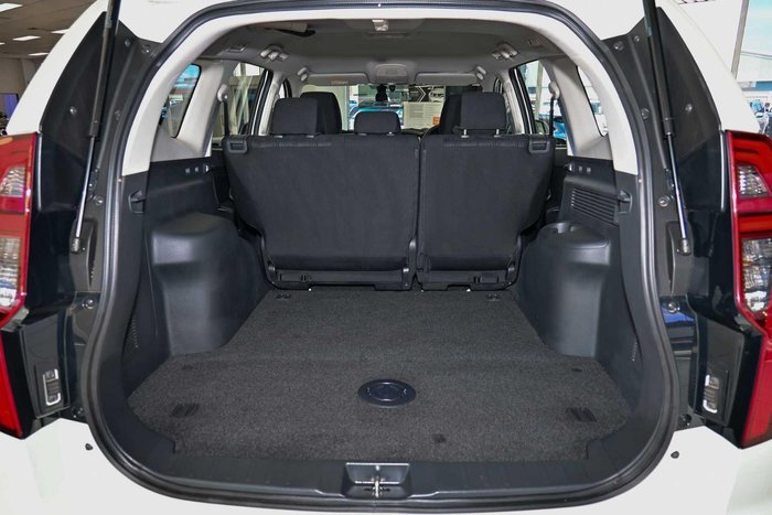 2025 Mitsubishi Pajero Sport GLX