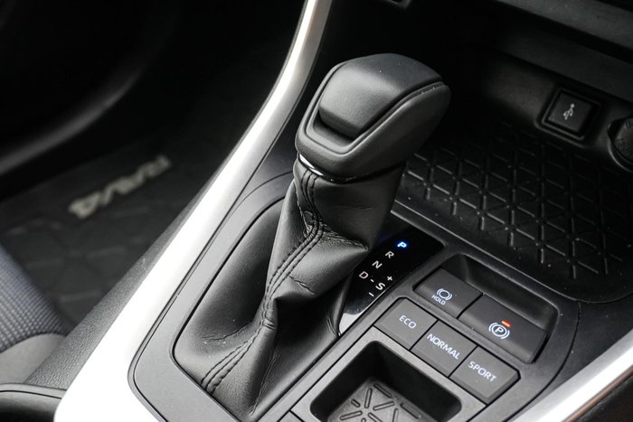2022 Toyota RAV4 GX