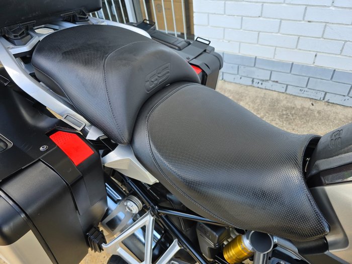 2018 BMW Motorrad R1200 GS BROWN