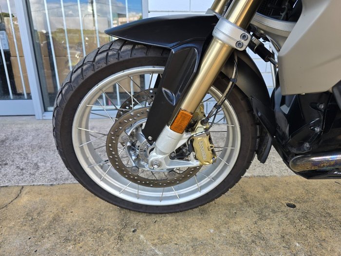 2018 BMW Motorrad R1200 GS BROWN