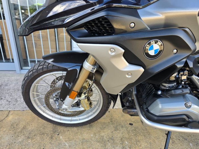2018 BMW Motorrad R1200 GS BROWN