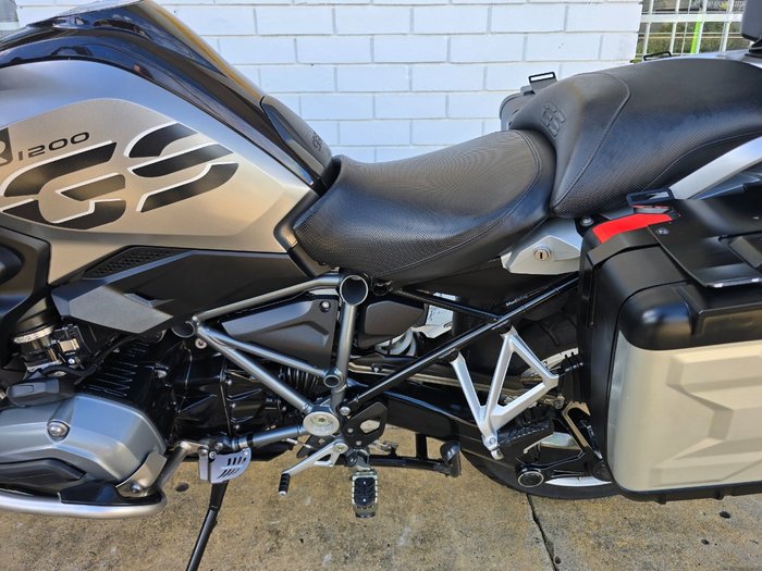 2018 BMW Motorrad R1200 GS BROWN