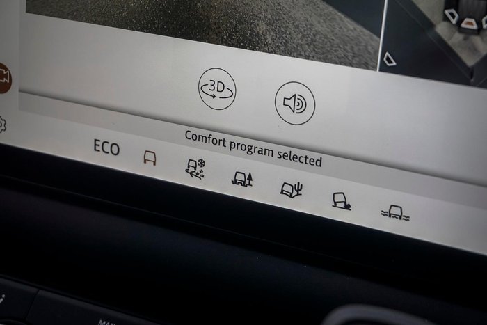 2025 Land Rover Defender 110 D350 X-Dynamic SE