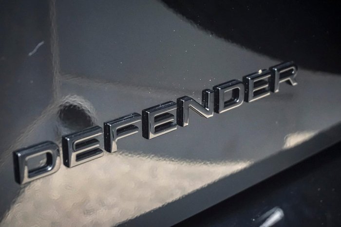 2025 Land Rover Defender 110 D350 X-Dynamic SE
