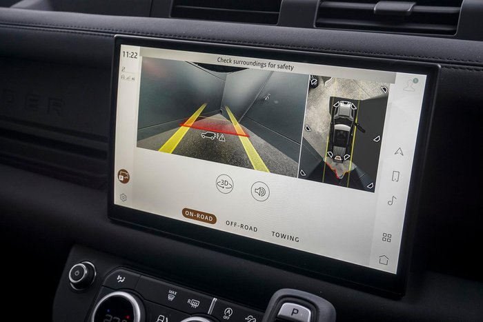 2025 Land Rover Defender 110 D350 X-Dynamic SE