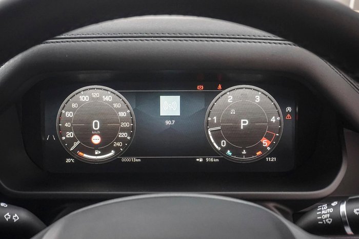 2025 Land Rover Defender 110 D350 X-Dynamic SE