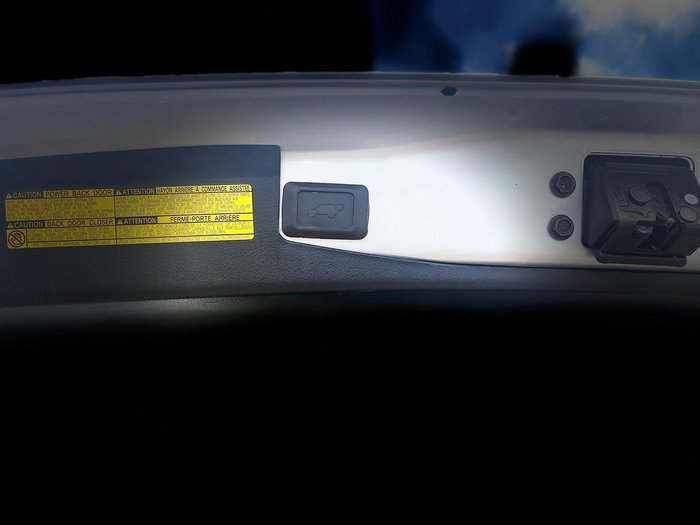 2013 Toyota Kluger Grande GSU40R Silver Pearl