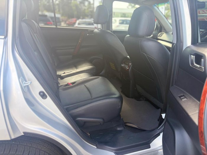 2013 Toyota Kluger Grande GSU40R Silver Pearl