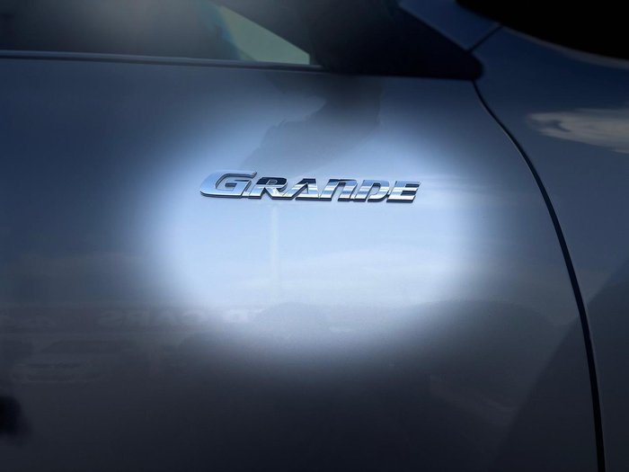 2013 Toyota Kluger Grande GSU40R Silver Pearl