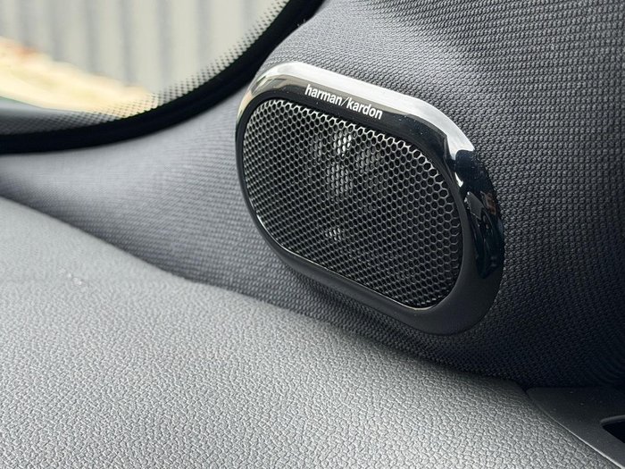 2023 MINI Hatch Cooper SE MINI Yours F56 LCI-2 British Racing Green