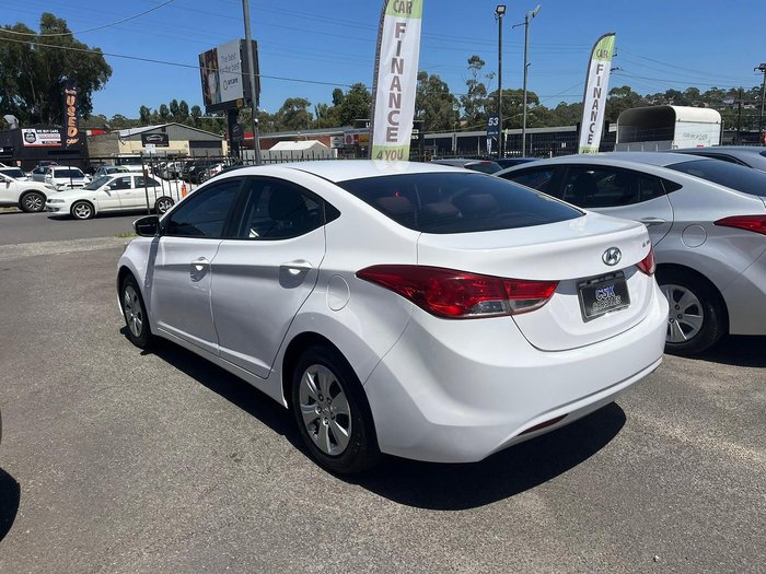 2013 Hyundai Elantra Active
